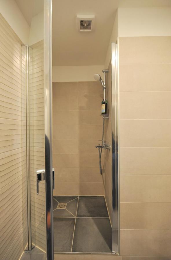 Central Comfort At Hanzas Residence, Stay Near Cafes, Bars, Museums & Esplanade Riga Exteriér fotografie