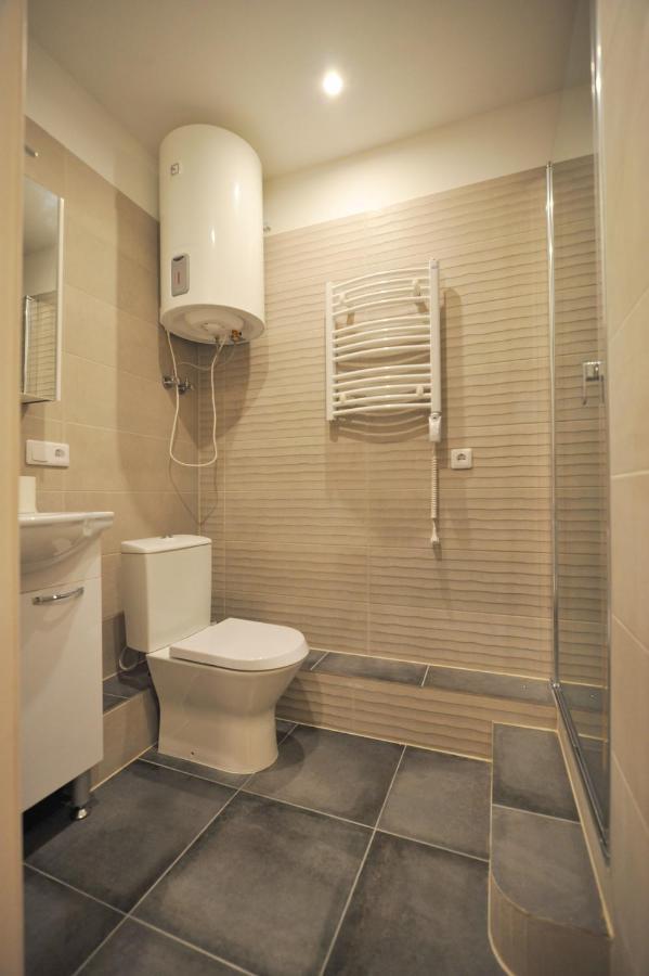 Central Comfort At Hanzas Residence, Stay Near Cafes, Bars, Museums & Esplanade Riga Exteriér fotografie
