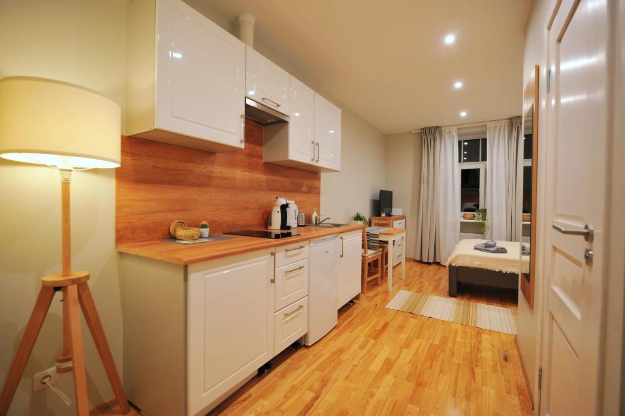 Central Comfort At Hanzas Residence, Stay Near Cafes, Bars, Museums & Esplanade Riga Exteriér fotografie