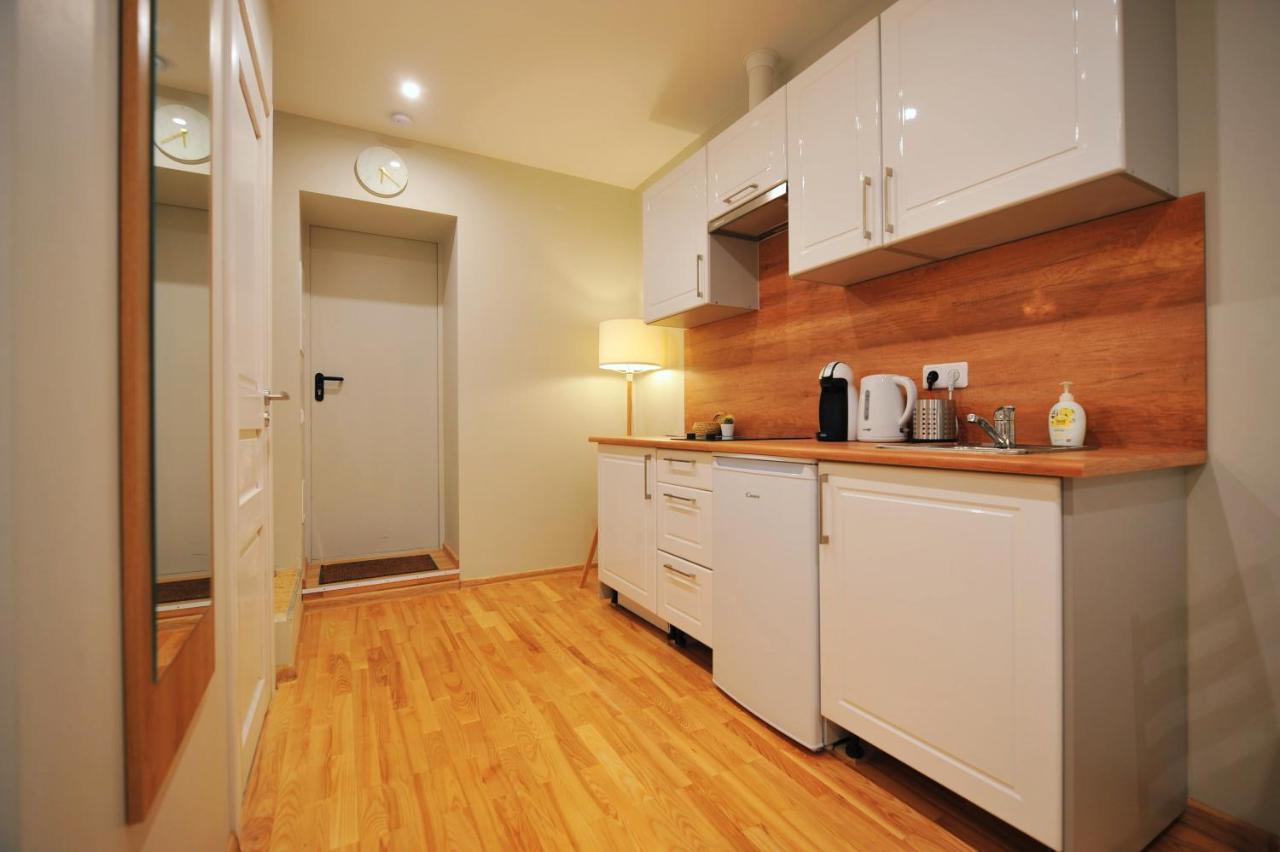 Central Comfort At Hanzas Residence, Stay Near Cafes, Bars, Museums & Esplanade Riga Exteriér fotografie