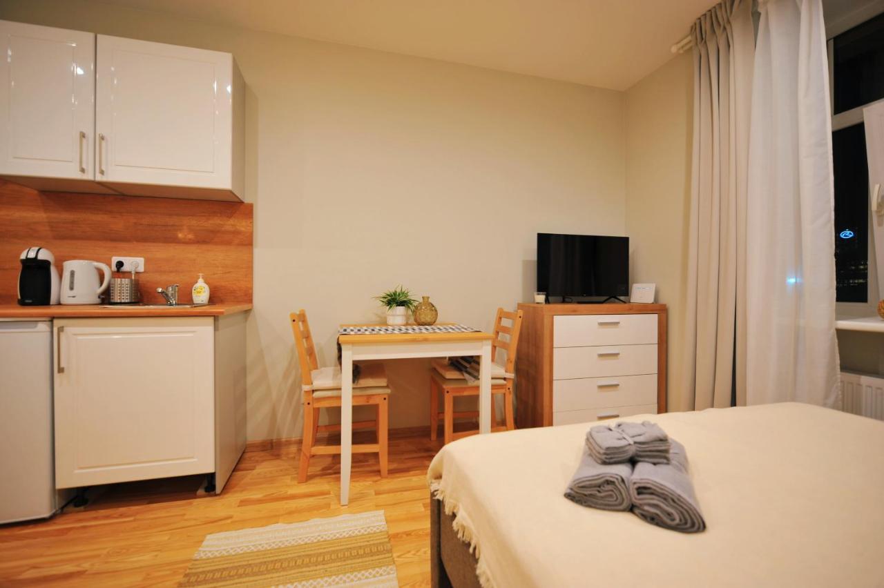 Central Comfort At Hanzas Residence, Stay Near Cafes, Bars, Museums & Esplanade Riga Pokoj fotografie
